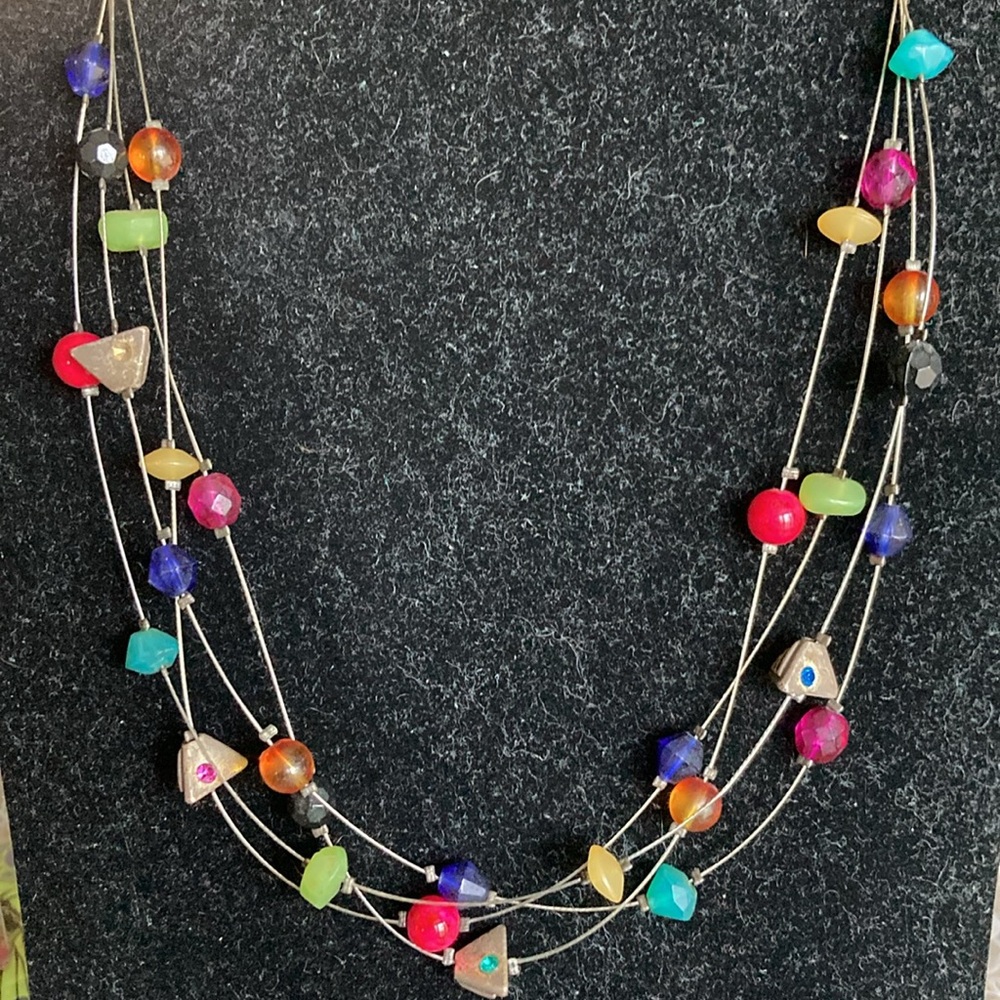 CHICO’S 16” + 4” extender multi-color bead necklace on st wire $19
